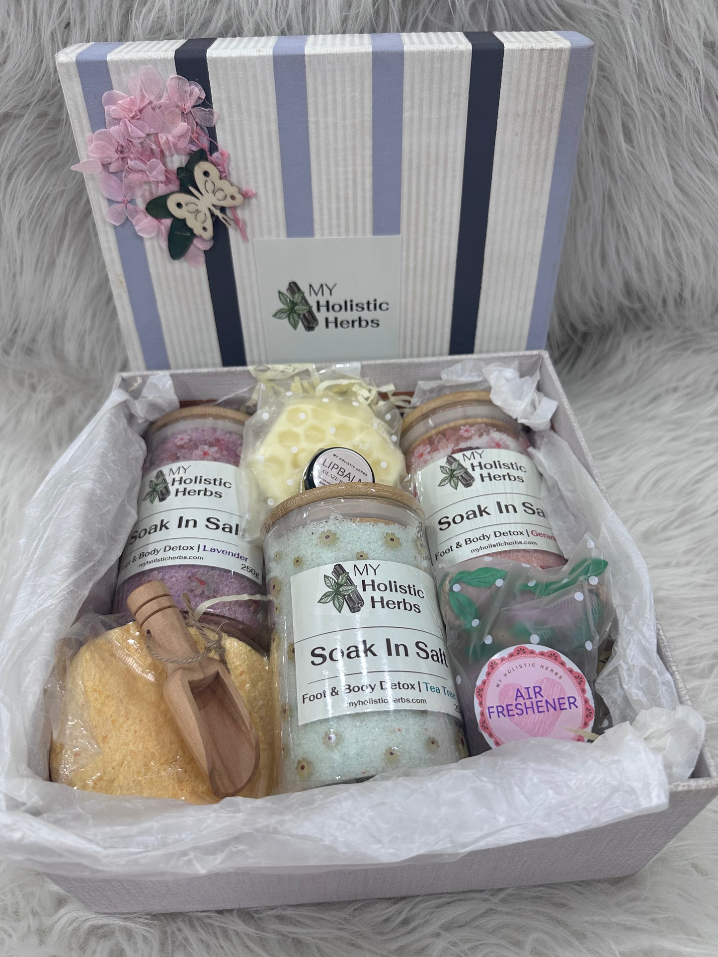 MOTHER’S DAY SOAK IN SALT LUXE SELF CARE